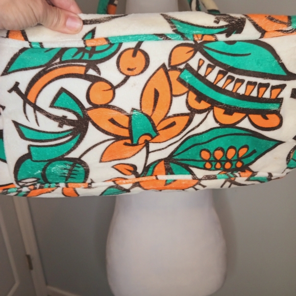 Reef Fruit Velour Tote Bag - Picture 2 of 4